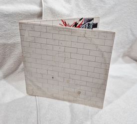 Pink Floyd The Wall Vintage Vinyl LP 1982 Columbia Record PC2-36183 Pre-owned
