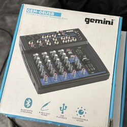 Gem-80usb Compact 8 Channel Bluetooth Mixer