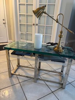 GLASS TABLE