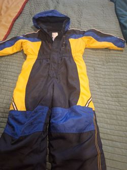 New old navy ski overal 4t