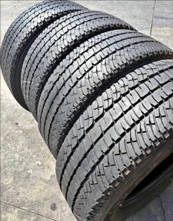 245 75 17 Michelin Tires Con 80% de Vida Las 4 🎃🎃