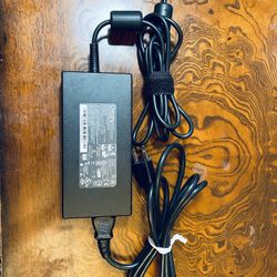 Gaming Laptop Charger MSI 17” scree. Mod. A17-230P1A