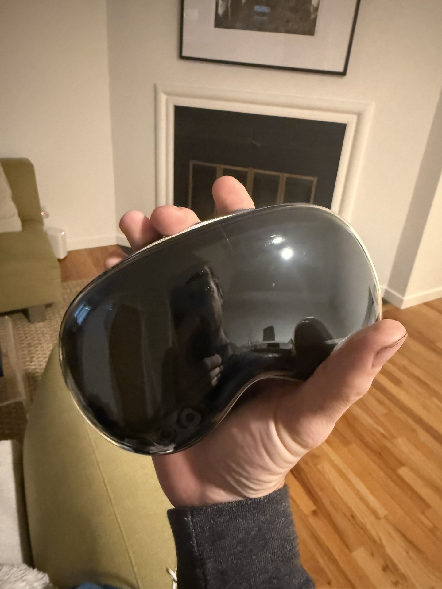 1 TB Apple Vision pro - Used Less Than 5 Times