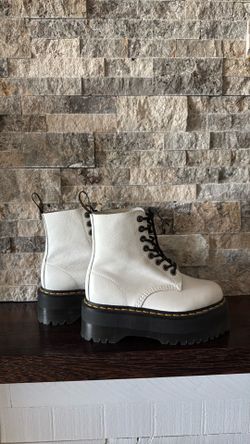 Dr. Martens