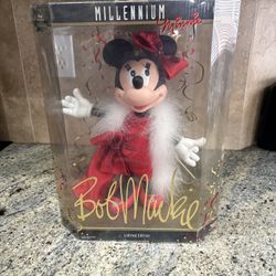 Disney Limited Edition 11 Inch Collector Doll Year 1999 MILLENNIUM MINNIE 