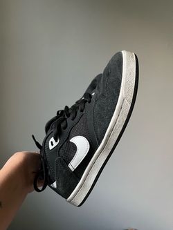 Nike Low-Top Sneakers Black and White
