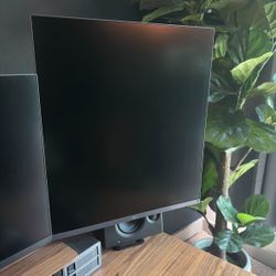 LG 28MQ780-B 28 Inch SDQHD (2560 x 2880) Nano IPS DualUp Monitor with Ergo Stand, DCI-P3 98% (Typ.) with HDR10, USB Type-C (90W PD) - Black 