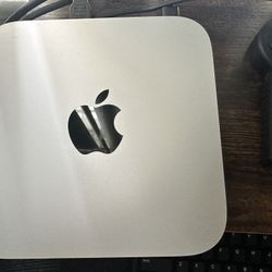 Mac Mini M2 Chip 2023 $75 More For  Keyboard & Samsung Screen