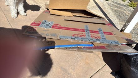 Free moving boxes