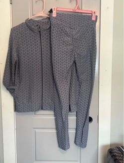 Women’s Activewear Set of 2 pieces 🎀