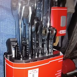 CRAFTSMAN 11 -Piece Set Standard (SAE) Ratchet Wrench
Item #1802372 |
Model #CMMT87022 