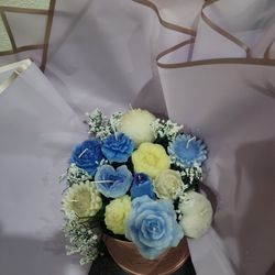 $100 special candle flower arrangements for mom