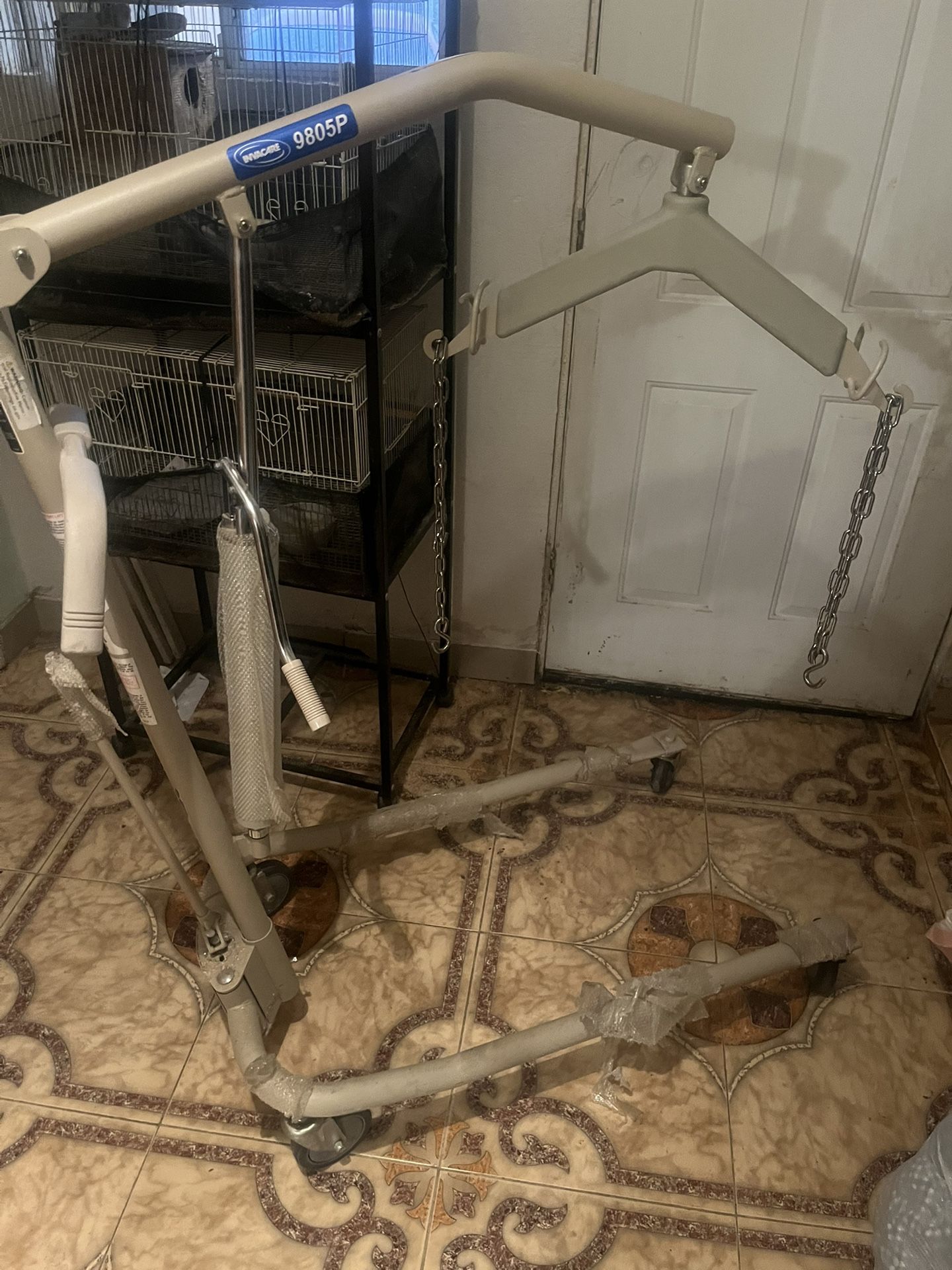 Lightweight Hydraulic Patient Lift 