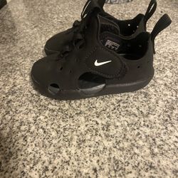 Nike Size 5T