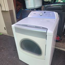 Whirlpool Cabrio Electric Dryer