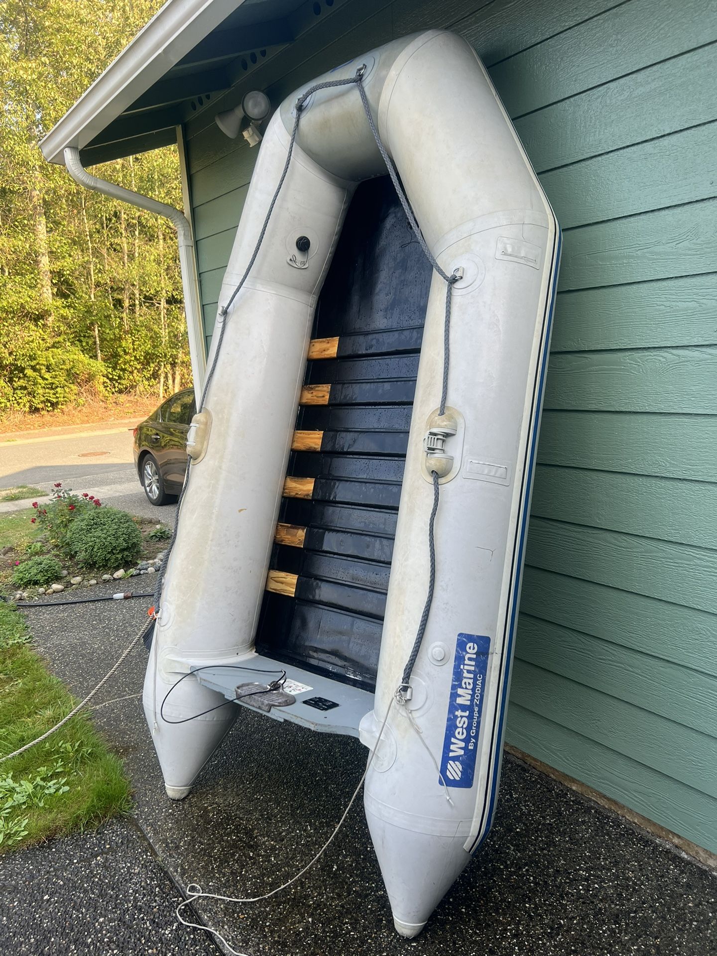 West Marine Ru 250 Dinghy