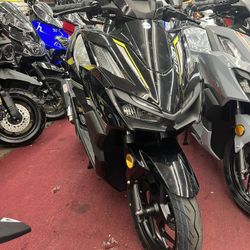 New M150 150cc Gas Scooter