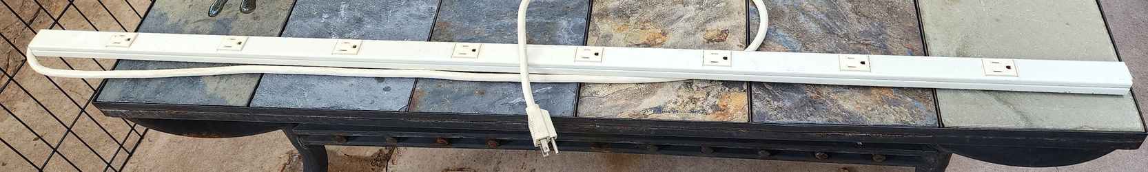 Power Strip 8 Outlets 
