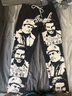 Asaali sweats