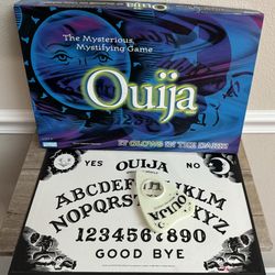 Ouija Board Game Glow in the Dark COMPLETE just $10 xox