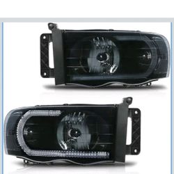 🔥 BRAND NEW Chevy Express / GMC Savana Headlights (2003–2019) – Pair
