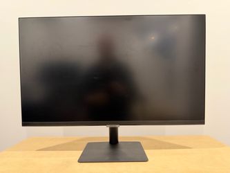 Triple Samsung 27” S7 UHD Monitor Setup