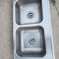 Kitchen Sink19in×33in