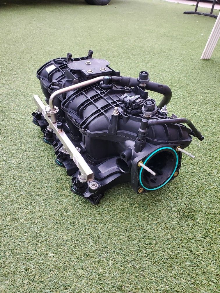 Chevy Trailblazer SS Intake Manifold 6.0 