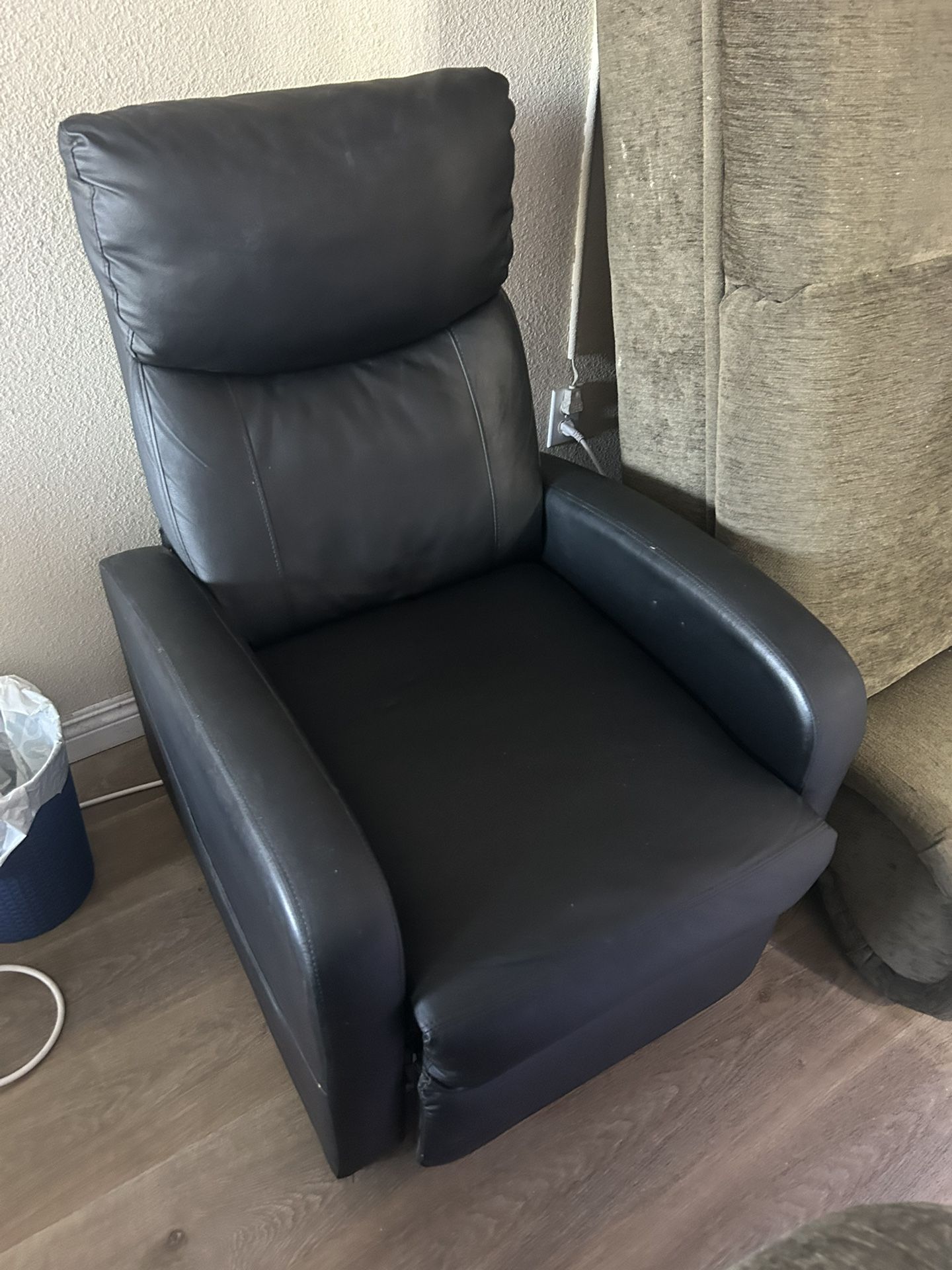 Recliner