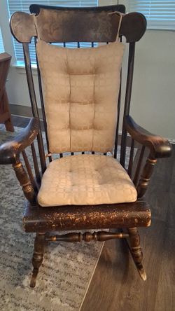 Rocking Chair 