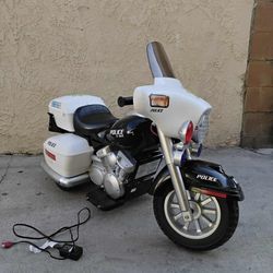 KIDS MOTORZ RIDE ON POLICE PATROL 