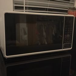 Microwave For Sale 