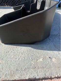 Box under seat back side for Silverado 1(contact info removed) 2025 year crew cab