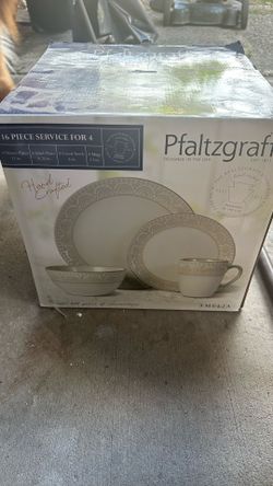 Pfaltzgraff Amelia 16-Piece Dinnerware Set – $20