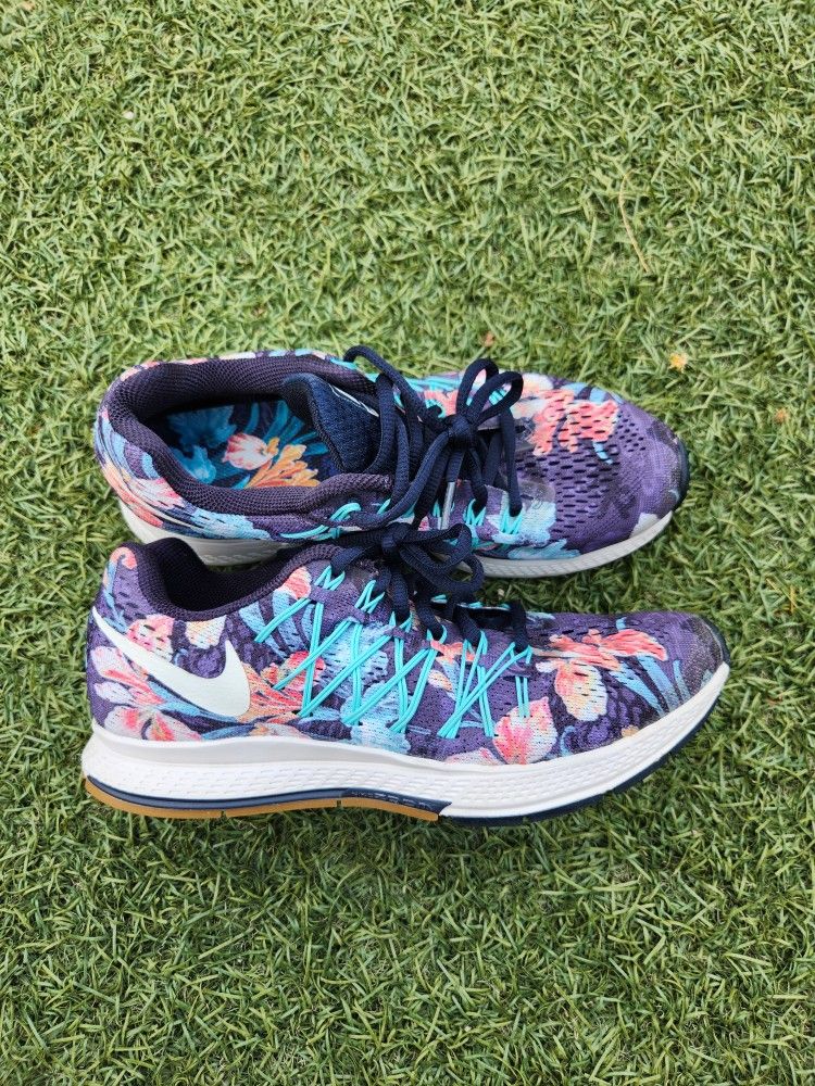 Nike Air Zoom Pegasus 32 Photosynthesis Obsidian Floral Women RUNNING Shoes
Size 6.5 women
Pre-owned
100 percent authentic