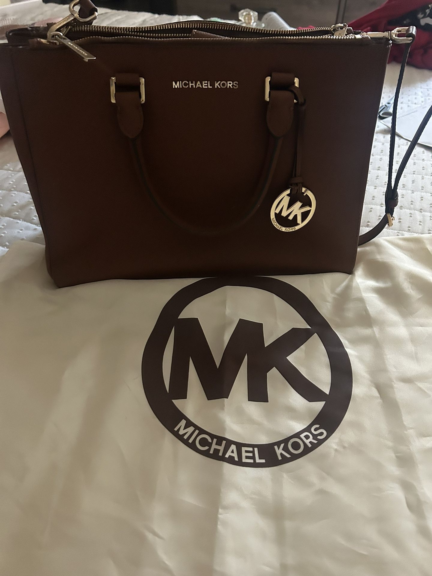 Michael Kors original purse. Well kept nice condition.