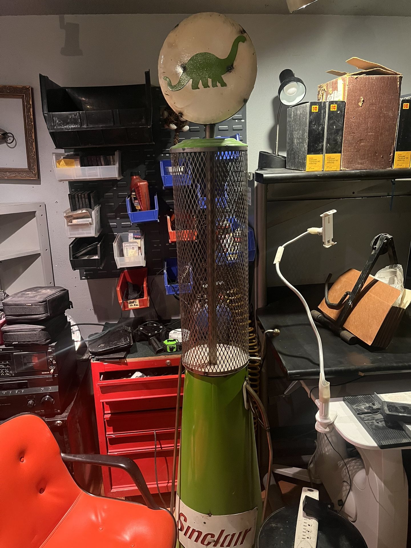 Sinclair Metal Replica Gas Pump