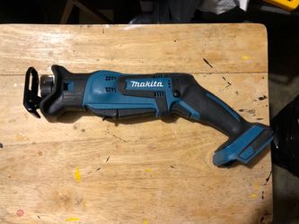 Makita 18v saws all with light and two triggers