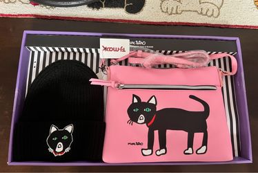 Marc Tetro Pink and Black Purse with Beanie (NWT!)