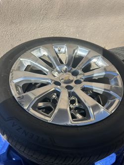 Se venden Estas llantas Para Una Chevrolet 