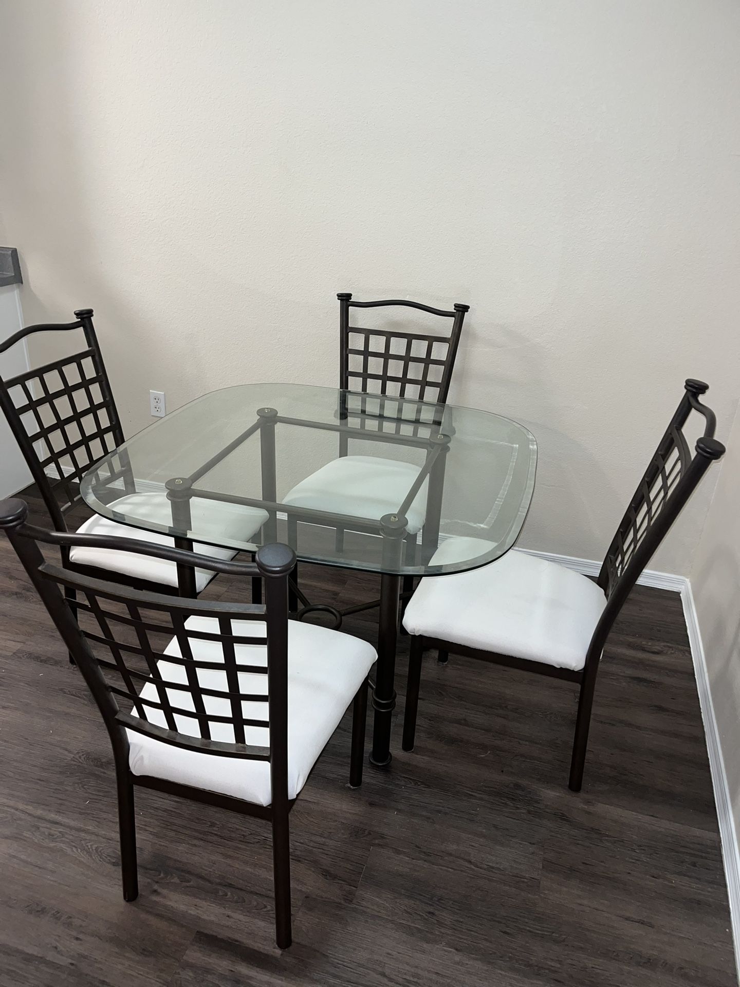 dining table and 4 chairs