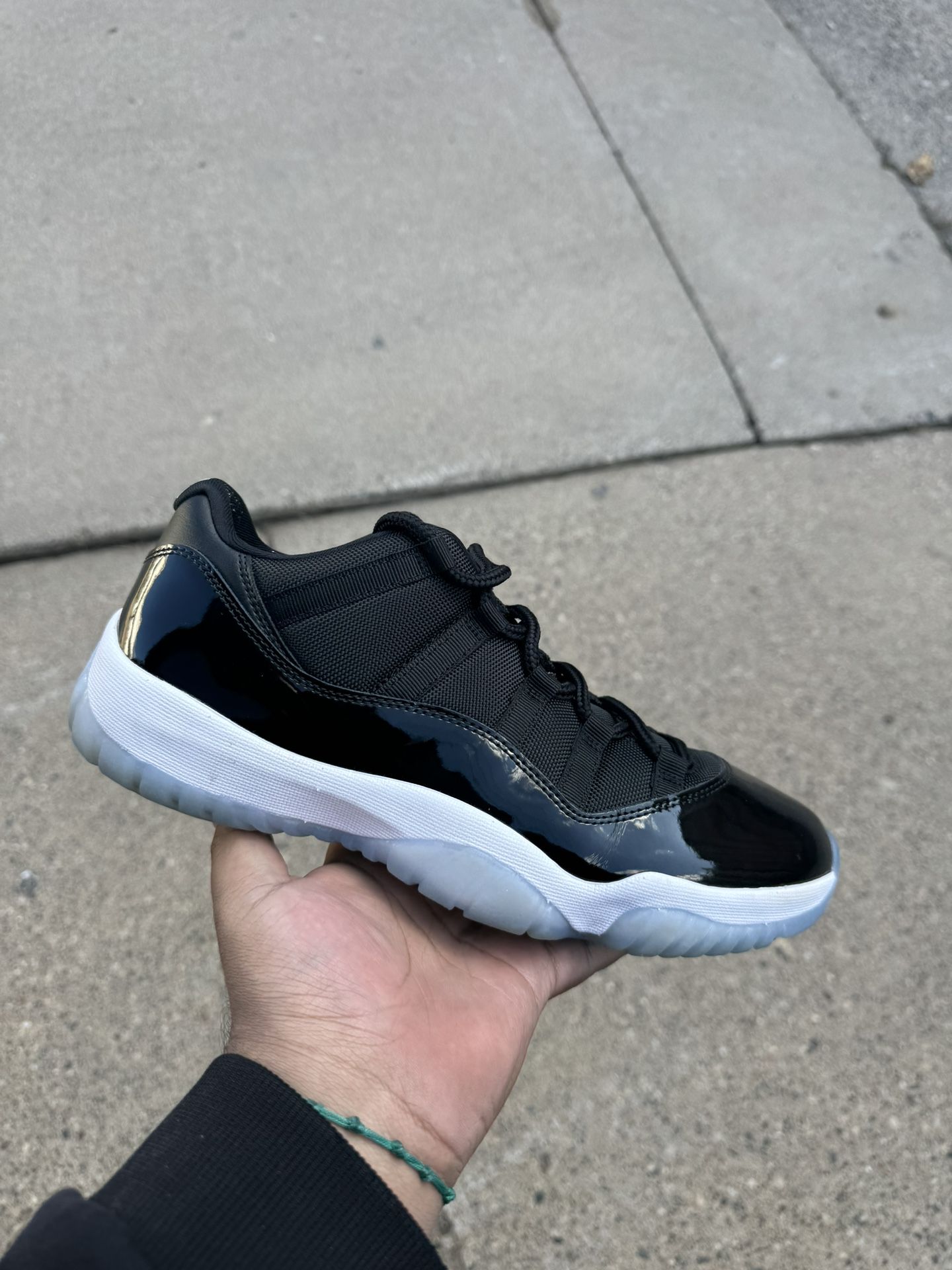 Jordan 11 Space Jam