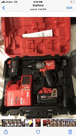 Milwaukee Fuel Multi Speed 1/2” Hammer Drill / Driver Kit set with 2 5.0 AH Batteries and charger