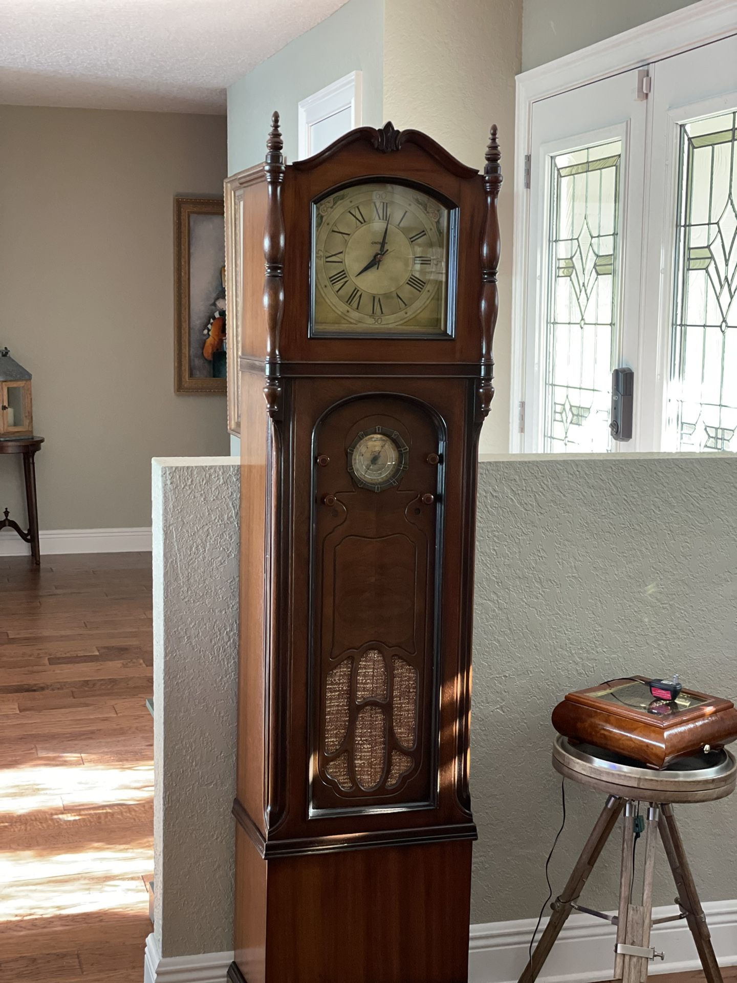 Beautiful Antique Restored Clock Radio For Sale