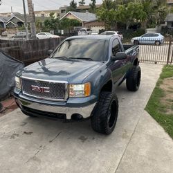 2011 GMC Sierra