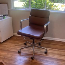 Brown Leather Bauhaus Chrome Office Chair