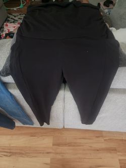 Maternity pants large