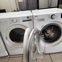 Una Lavadora Una Secadora LG Cuatro Meses De Garantia Se Yeva Adomisilio