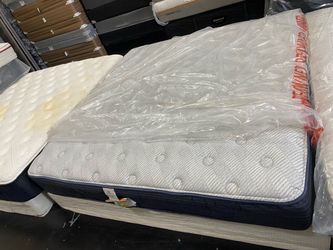 Pillow Top Mattress with Navy Border king suze