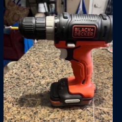 NEW Black& Decker 12v Drill With Go Battery Pack Great Deal
